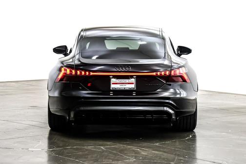 2023 Audi RS e-tron GT quattro