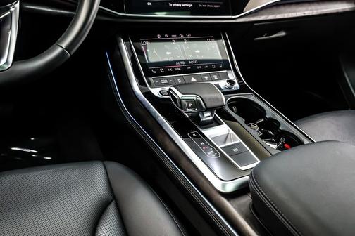 2023 Audi Q7 55 Premium Plus