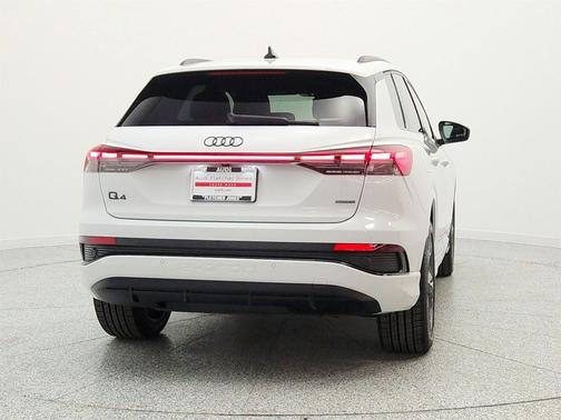 Glacier White Metallic 2023 Audi Q4 e-tron Premium Plus 50 quattro