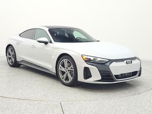 2023 Audi e-tron GT Premium Plus quattro
