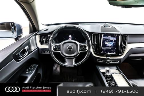 2022 Volvo XC60 Recharge Plug-In Hybrid T8 Inscription