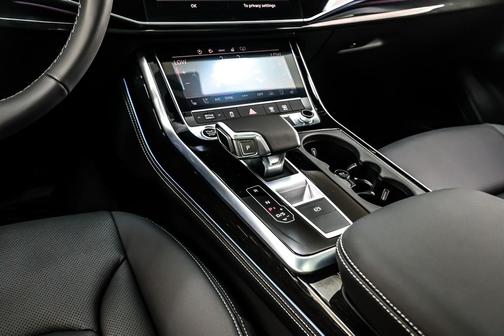 2026 Audi Q7 45 Premium Plus