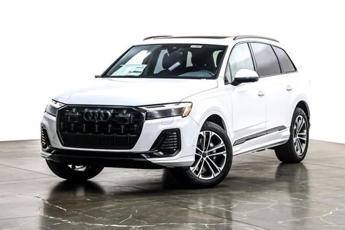 2026 Audi Q7 45 Premium Plus