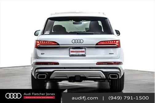 2025 Audi Q7 55 Premium Plus