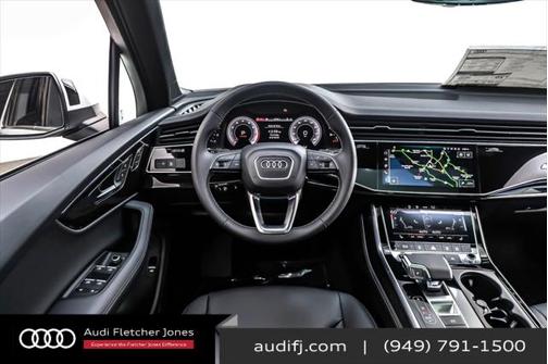 2025 Audi Q7 55 Premium Plus