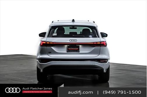 2025 Audi Q6 e-tron Premium quattro