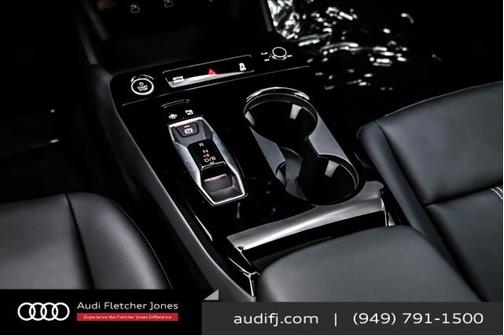 2025 Audi Q6 e-tron Premium quattro