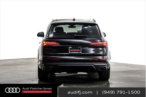 2025 Audi Q7 55 Premium Plus