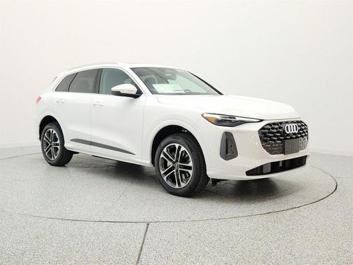 Arkona White 2026 Audi Q5 Premium Plus TFSI quattro S tronic