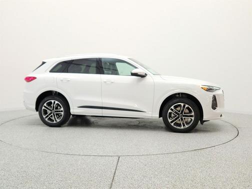 Arkona White 2026 Audi Q5 Premium Plus TFSI quattro S tronic