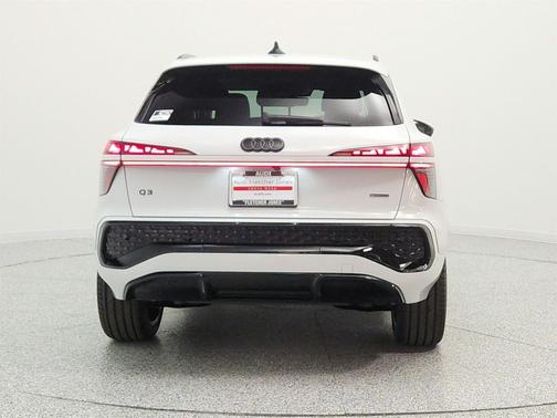 Glacier White Metallic 2026 Audi Q3 TFSI quattro S tronic