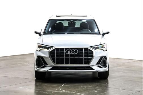 2023 Audi Q3 45 S line Premium Plus