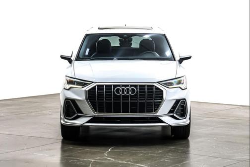 2023 Audi Q3 45 S line Premium Plus