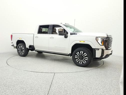 White Frost Tricoat 2024 GMC Sierra 2500 Denali Ultimate