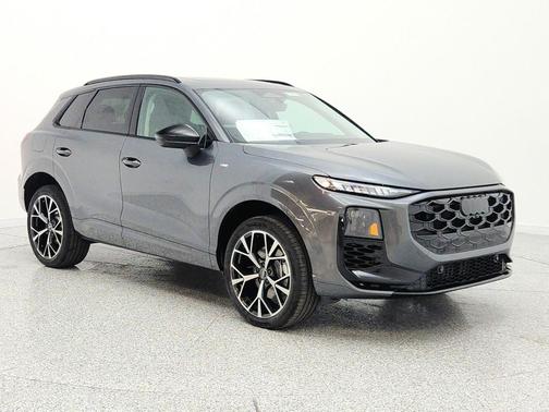 Daytona Gray Pearl Effect 2026 Audi Q3 TFSI quattro S tronic