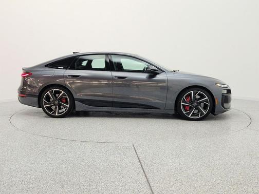 Daytona Gray Pearl Effect 2025 Audi S6 e-tron Premium Plus