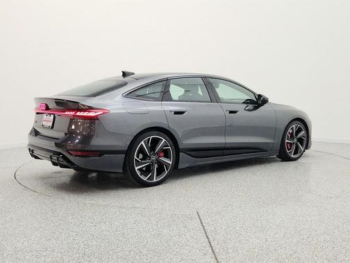 Daytona Gray Pearl Effect 2025 Audi S6 e-tron Premium Plus
