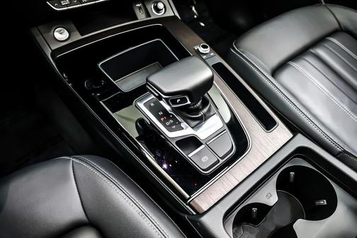 2023 Audi Q5 40 Premium