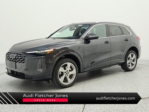 Tambora Gray Metallic 2026 Audi Q5 Premium Plus TFSI quattro S tronic