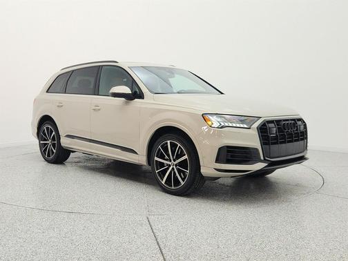 Vicuna Beige Metallic 2023 Audi Q7 55 Premium Plus