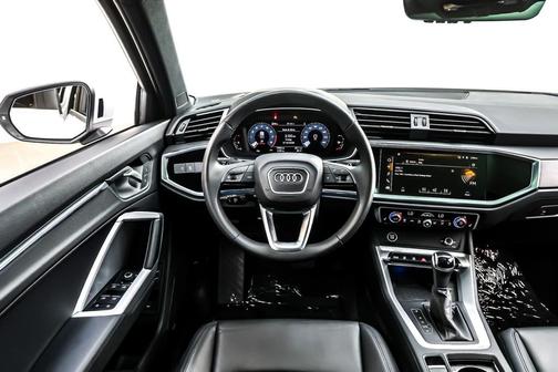 2025 Audi Q3 45 S line Premium Plus