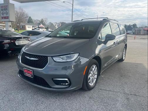 2022 Chrysler Pacifica Touring L