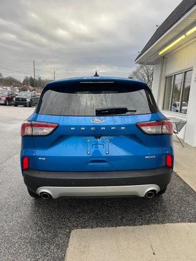 2021 Ford Escape SE