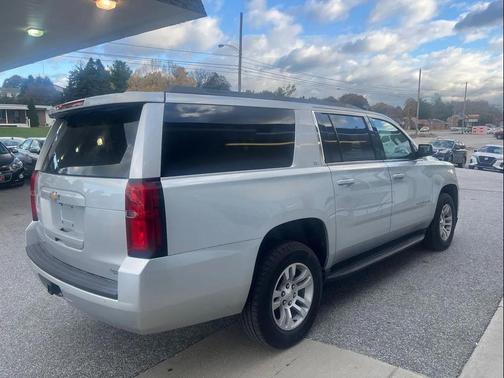 2018 Chevrolet Suburban LT