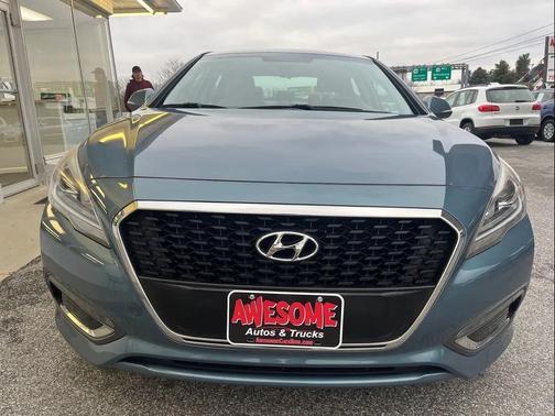 2016 Hyundai SONATA Hybrid SE