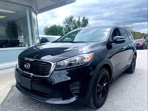 Ebony Black 2019 Kia Sorento LX