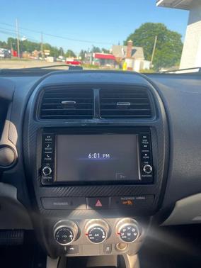 Labrador Black Metallic 2021 Mitsubishi Outlander Sport 2.0 ES