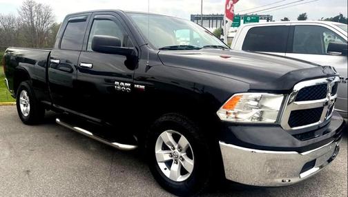 2016 RAM 1500 SLT