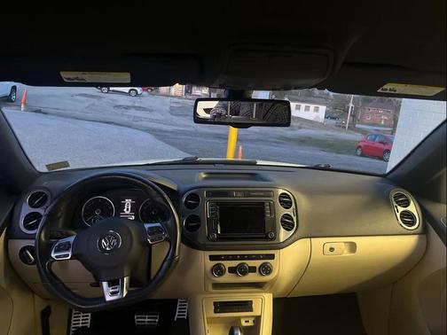 2016 Volkswagen Tiguan R-Line
