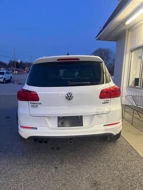 2016 Volkswagen Tiguan R-Line