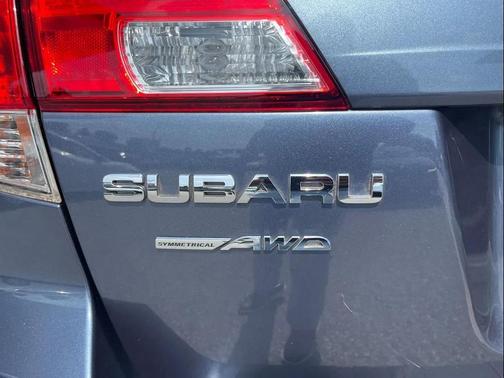 Blue 2013 Subaru Outback 2.5i Limited