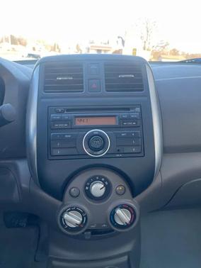 2014 Nissan Versa 1.6 SV