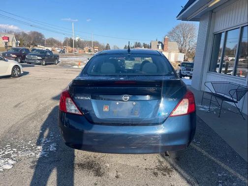 2014 Nissan Versa 1.6 SV