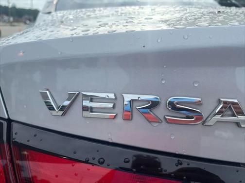 2021 Nissan Versa 1.6 S