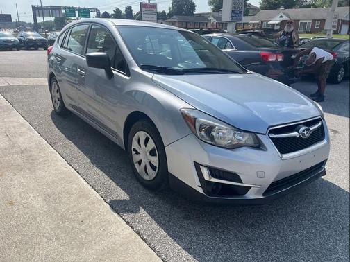 Ice Silver Metallic 2016 Subaru Impreza 2.0i