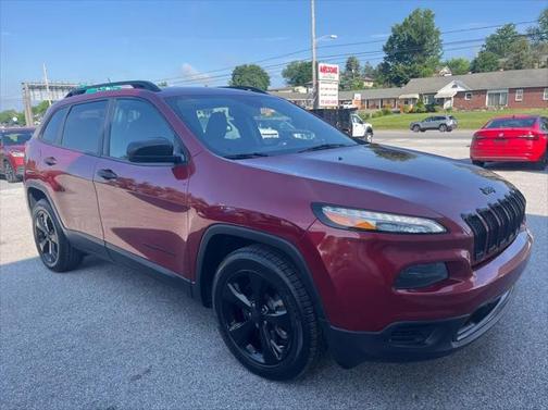 2017 Jeep Cherokee Sport
