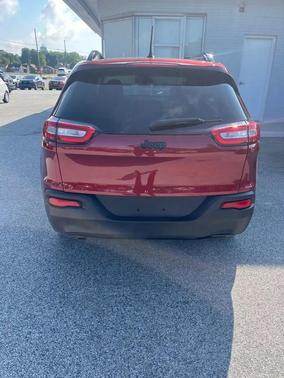 2017 Jeep Cherokee Sport