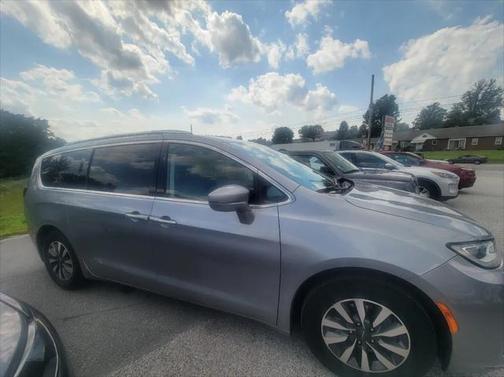2021 Chrysler Pacifica Touring L