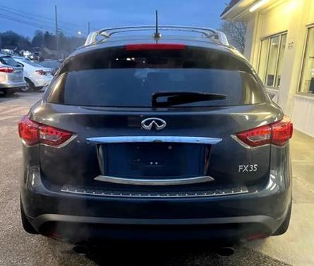 2011 INFINITI FX35 Base