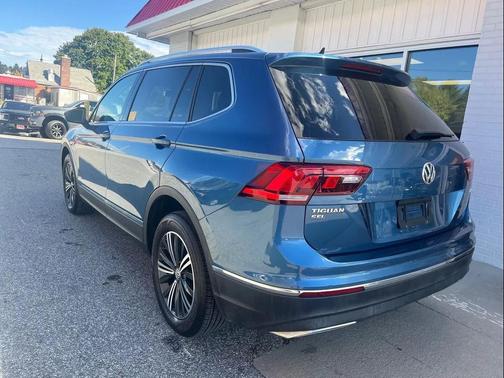 Silk Blue Metallic 2018 Volkswagen Tiguan