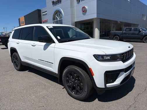Bright White Clearcoat 2026 Jeep Grand Cherokee L Laredo