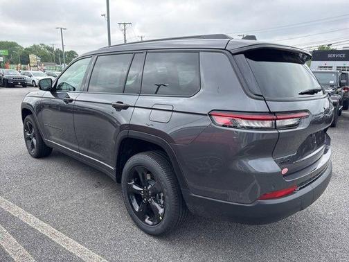 2025 Jeep Grand Cherokee L Laredo