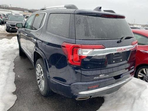 2022 GMC Acadia Denali