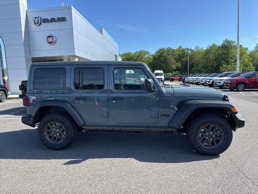2025 Jeep Wrangler Sport