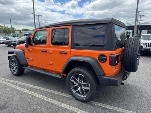 2025 Jeep Wrangler 4xe Sport