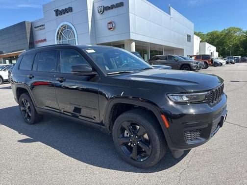 2025 Jeep Grand Cherokee L Laredo